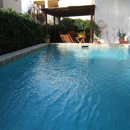 Agi Riu Segre *